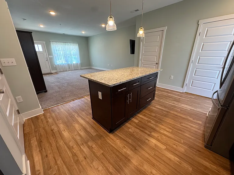 7044 Magnolia Xing — Photo 4
