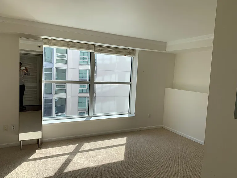 400 Beale St #1210 — Photo 22