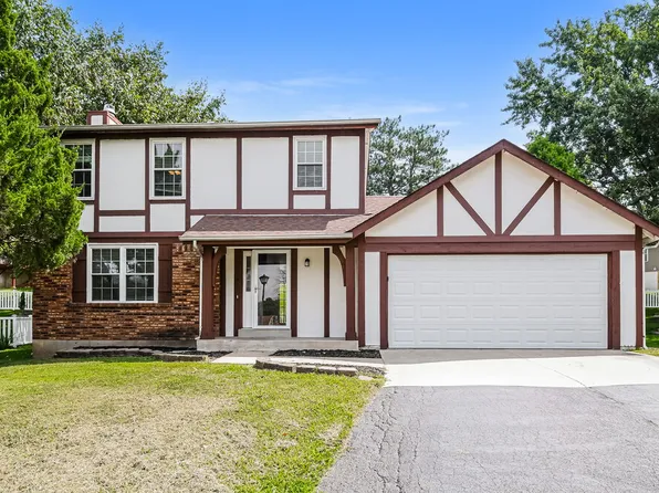 17 Hollow Tree Ct, Saint Peters, MO 63376