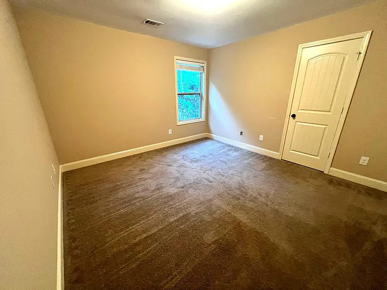 698 Channel Ln — Photo 10