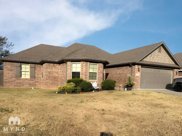 431 Carlson St, Centerton, AR 72719