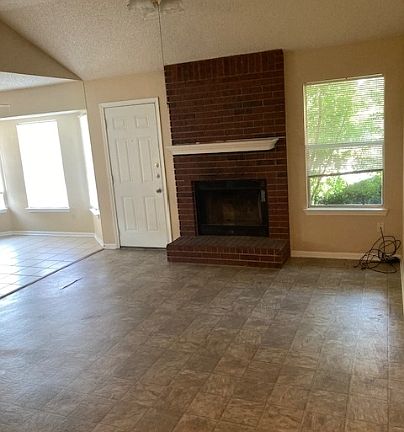 2nd image of 303 Appaloosa Dr