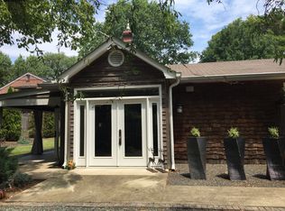 1202 Rolling Fields Dr, Columbia, TN 38401