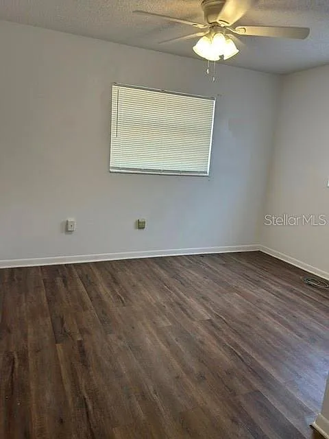 2 bed, 1.0 bath, 800 sqft, $1,000 — Photo 4