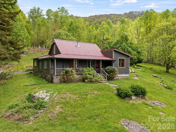 1108 Pine Root Branch Rd, Bakersville, NC 28705