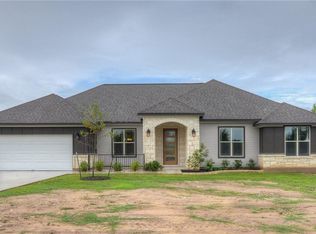 111 Del Rey Ct, Del Valle, TX 78617