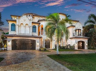1011 Rhodes Villa Ave, Delray Beach, FL 33483