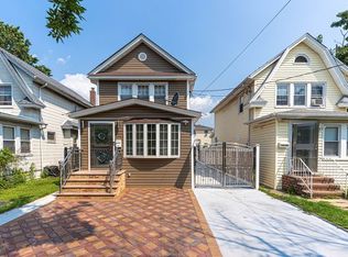 22167 92nd Ave, Queens Village, NY 11428