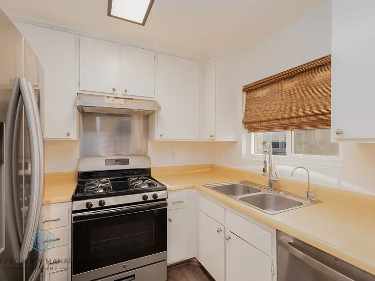 8407 Spring Desert Pl #E — Photo 8