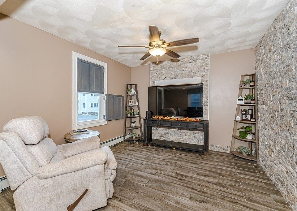 33 Ballard St, Saugus, MA 01906 Zillow