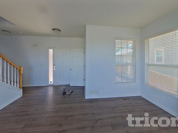 3rd image of 673 Millet Cir