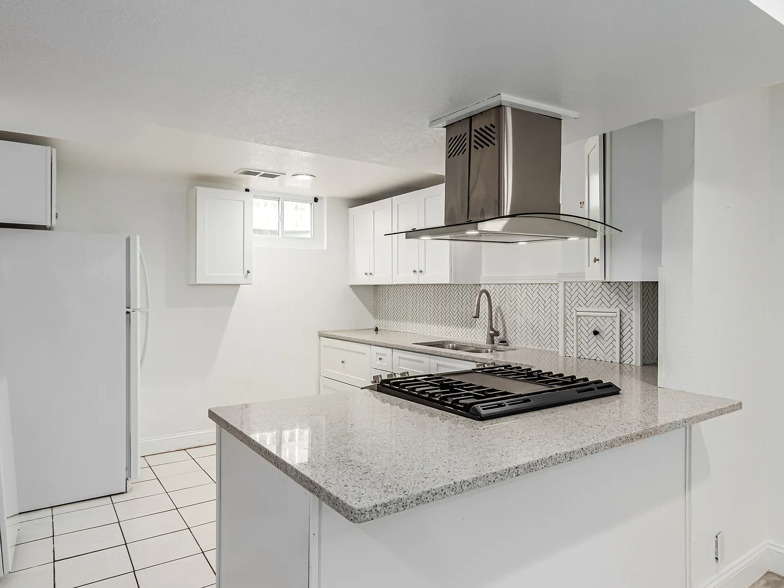2 bed, 800 sqft, $1,650 — Photo 2