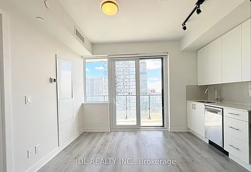 15 Ellerslie Ave Photo 1