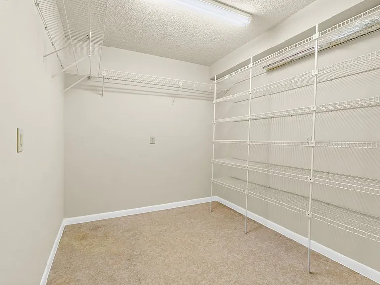 3650 Whitehall Dr #305 — Photo 20