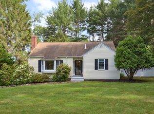 50 Topsfield Rd, Ipswich, MA 01938
