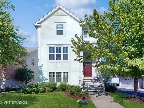 2301 Sundrop Dr, Glenview, IL 60026