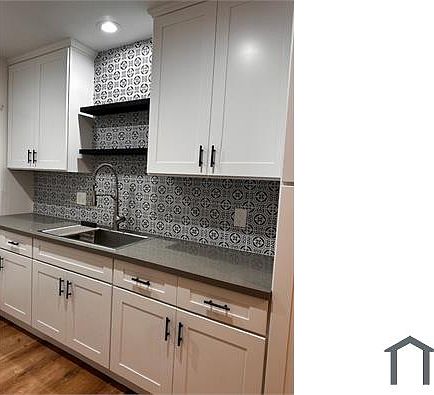 2nd image of 1720 Ventura Blvd APT 1D