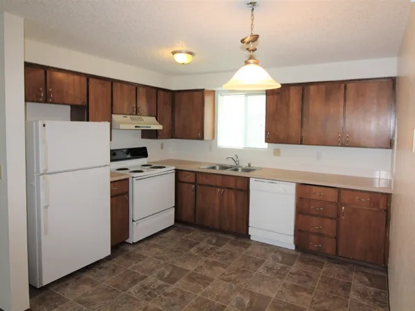 31 N 46th Ave #A, West Richland, WA 99353