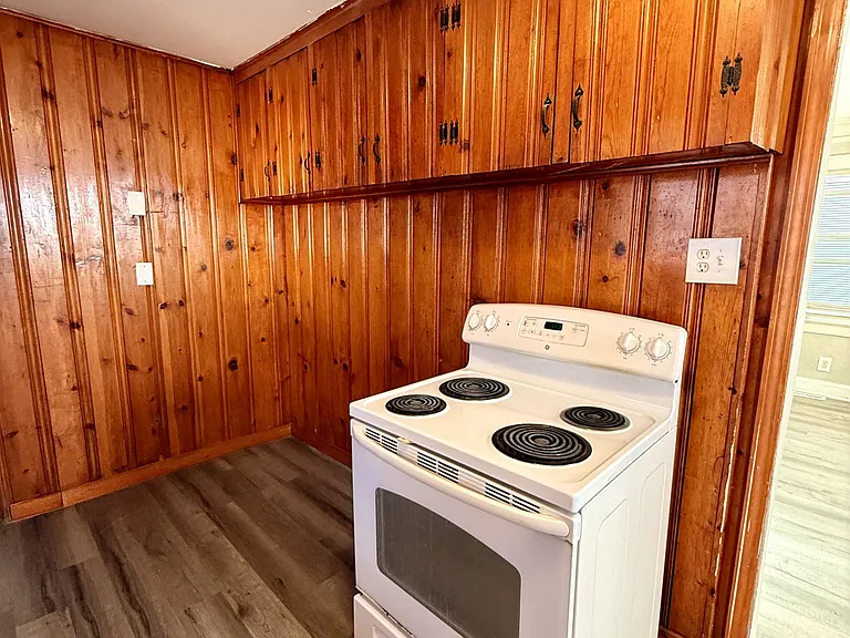 5524 Woodland Ave — Photo 6