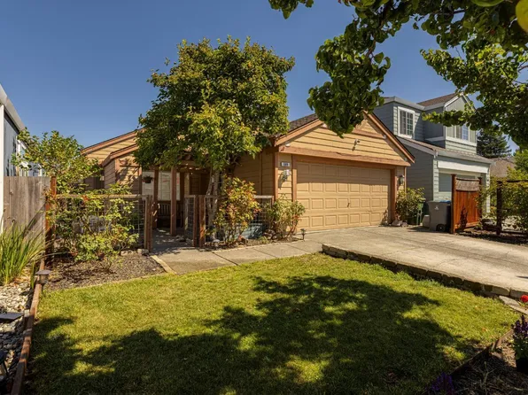 689 Powderhorn Avenue, Santa Rosa, CA 95407