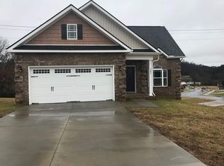 406 Lochmere Greene Dr, Morristown, TN 37814