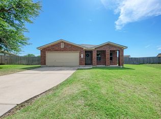 311 Creek Ledge Dr, Hutto, TX 78634