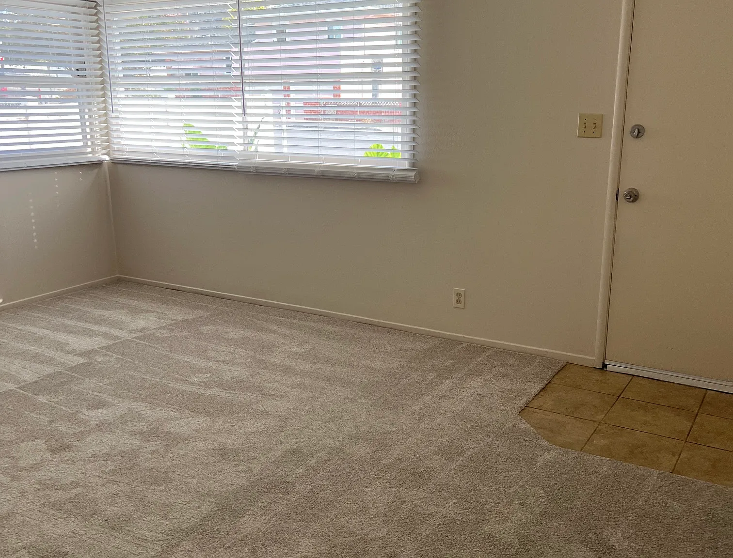 2 bed, 720 sqft, $2,500 — Photo 2