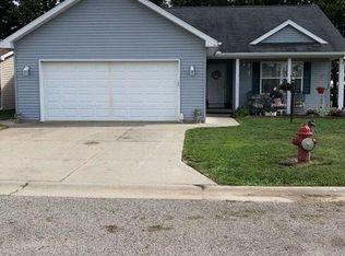 328 Crabtree Ln, Delta, OH