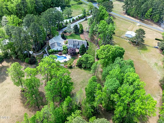 3rd image of 3208 Pleasant Plains Rd