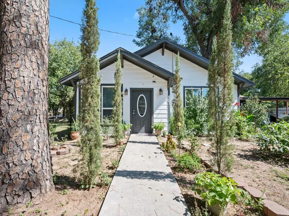 501 S Austin St, De Leon, TX 76444