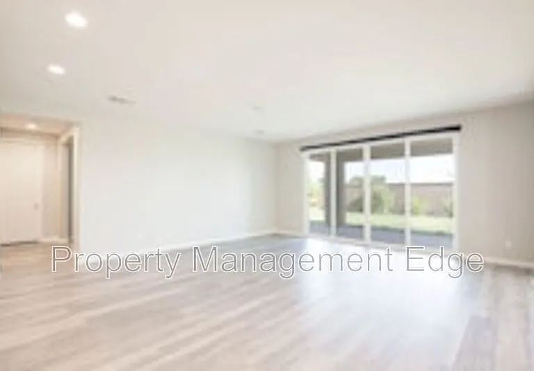 30524 Fragrant St — Photo 22