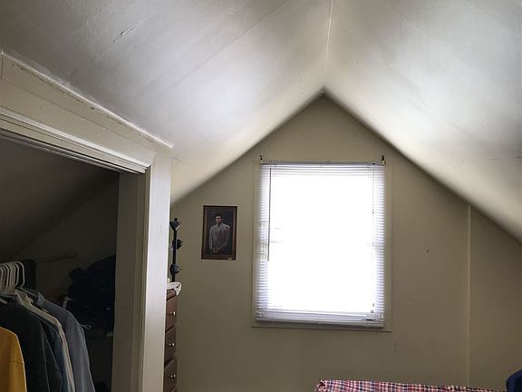 5th image of 849 Brookwood Pl