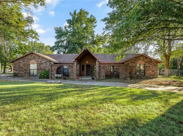 41 Fox Run, Rogers, AR 72756