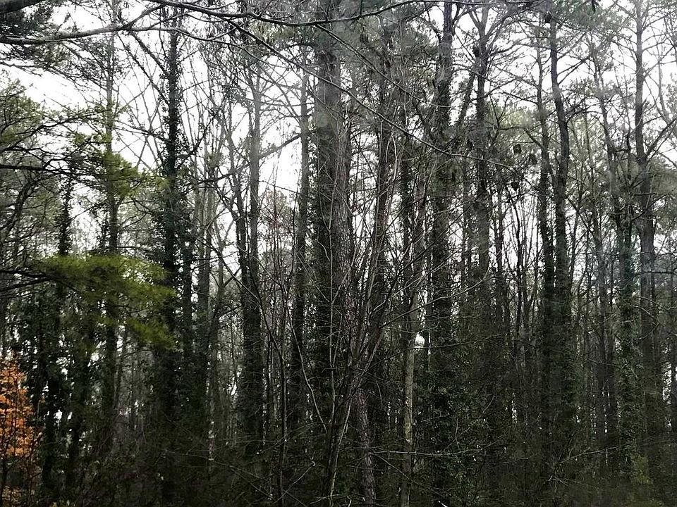 1st image of 215 Lessin Dr