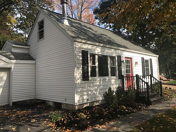 2nd image of 41 Deepdale Dr