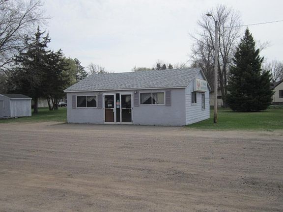 3rd image of 22951 Rum River Blvd NW