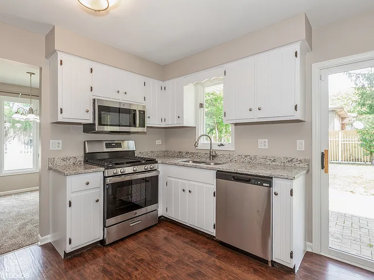 98 Quail Hollow Ct — Photo 6