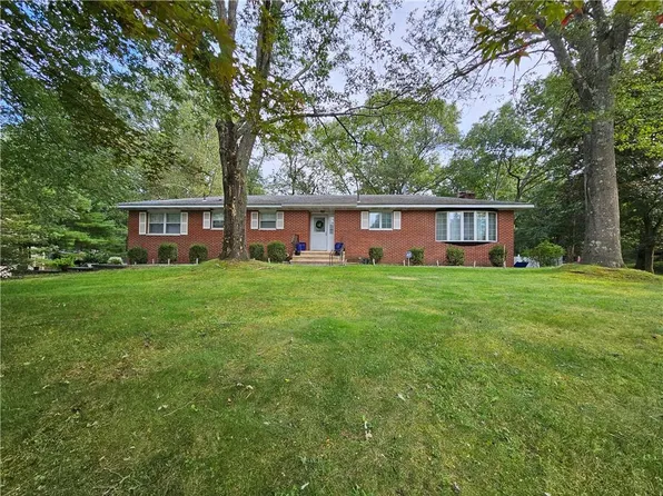 12 Marcella Boulevard, Hopewell Junction, NY 12533