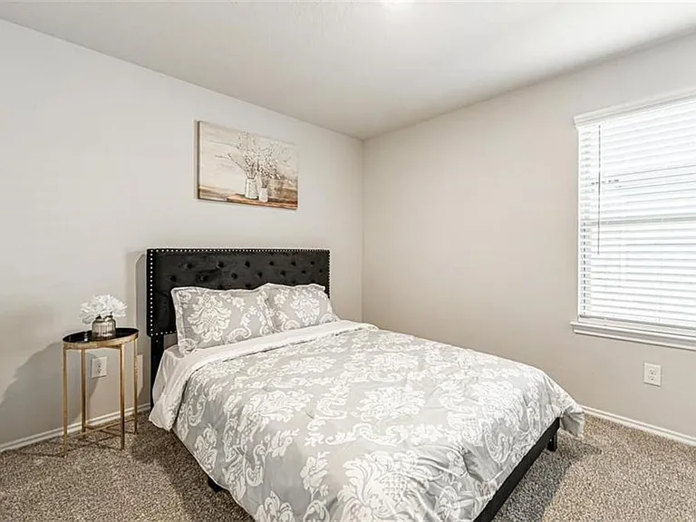 5126 Moravia Ln — Photo 11