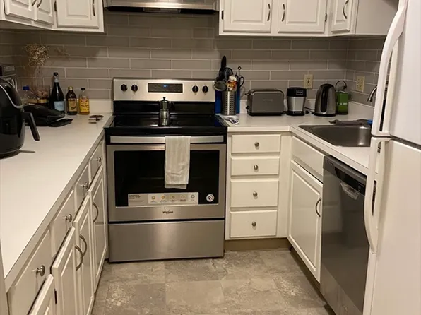 38 Carter St APT 202, Everett, MA 02149