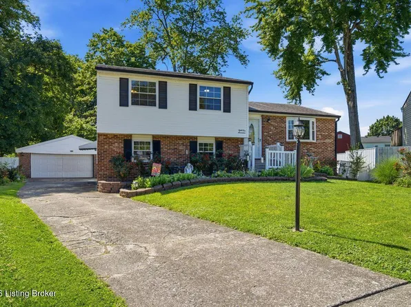 8417 Calm Ln, Louisville, KY 40219