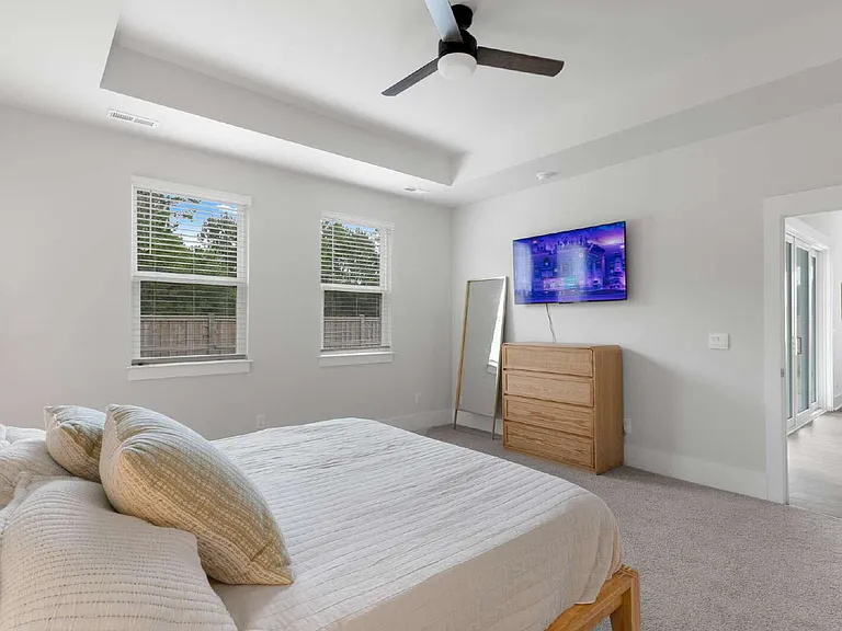 322 Whalebone Ave — Photo 35