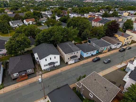 3rd image of 194 Merrymeeting Road