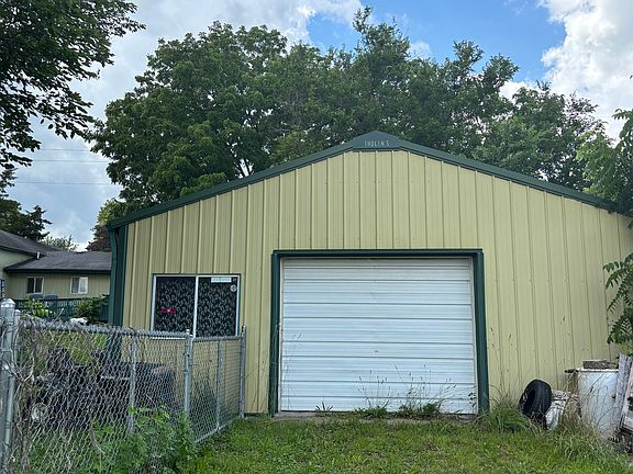 4th image of 3001 Garfield St