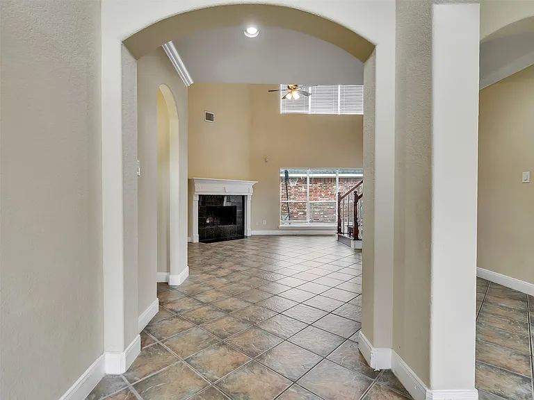 4409 Juan Carlos Ct — Photo 6