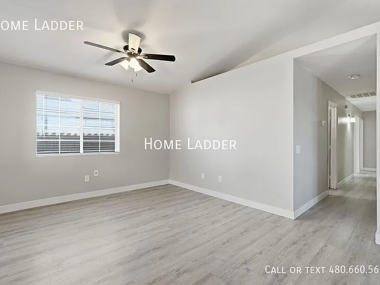 62 N Vista Ave — Photo 6