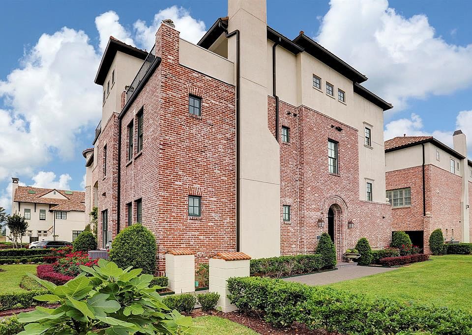 1st image of 1136 Mosaico Ln