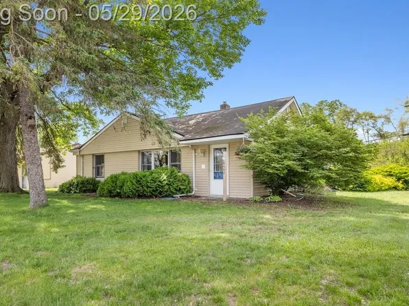 5402 Leland St, Brighton, MI 48116