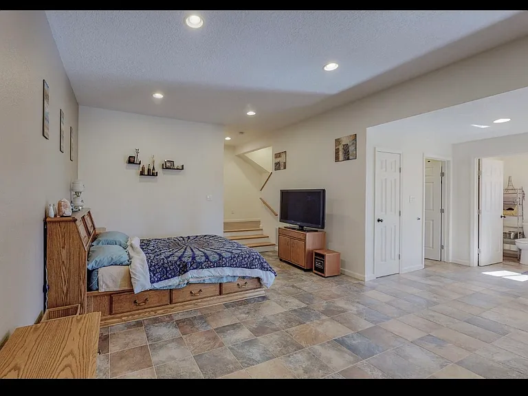 15 Rocky Ranch Rd — Photo 29