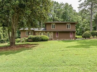 2083 Mountain Creek Dr, Stone Mountain, GA 30087